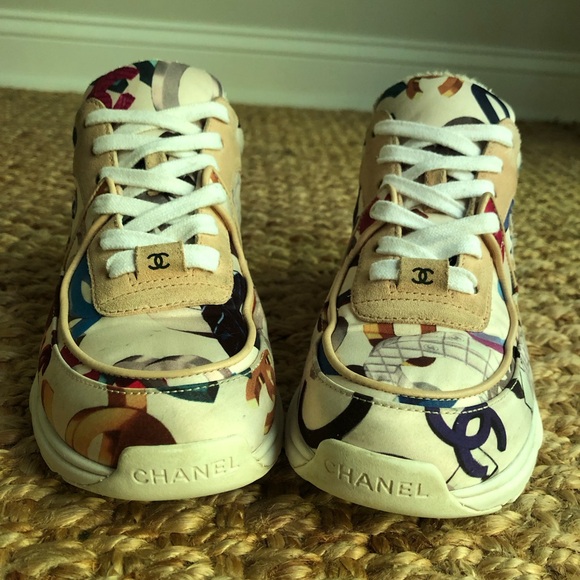 CHANEL Interlocking Logo Satin and Suede Trainers. Italian 36 - Picture 5 of 16